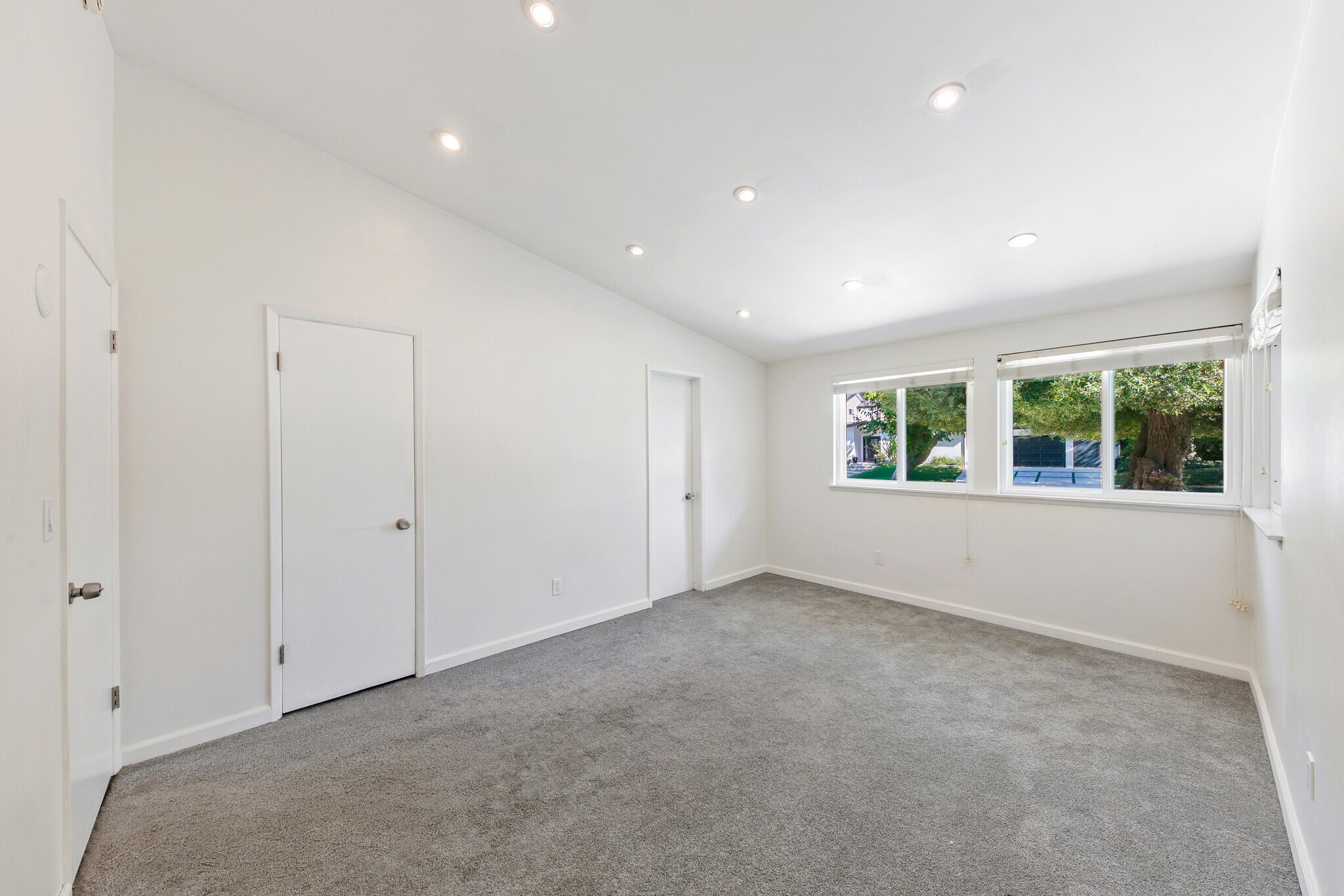 Building Photo - 22951 Austin St
