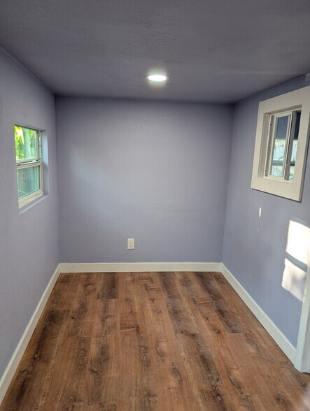 Building Photo - 4181 NW 34th Way