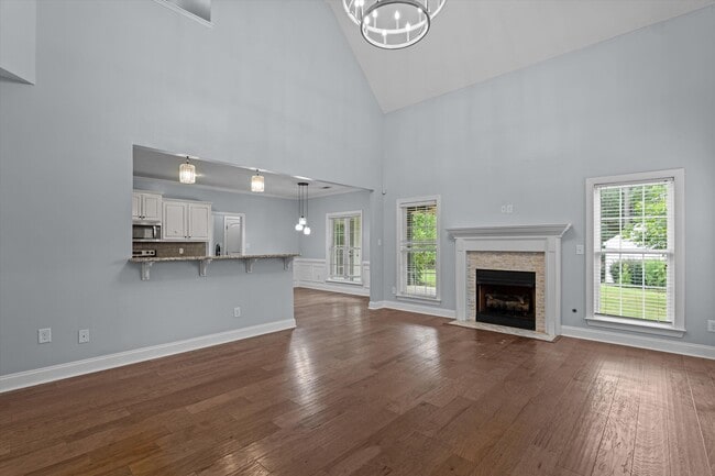 Building Photo - 4117 Chastain Dr
