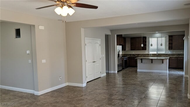 Building Photo - 10668 Berkshire Woods Ave