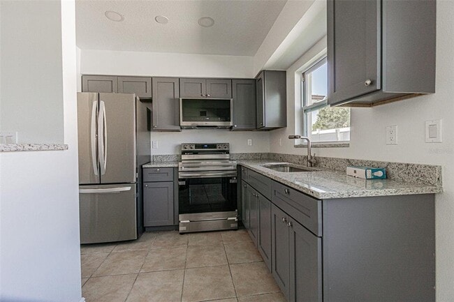 Building Photo - 558 Clearwater Largo Rd