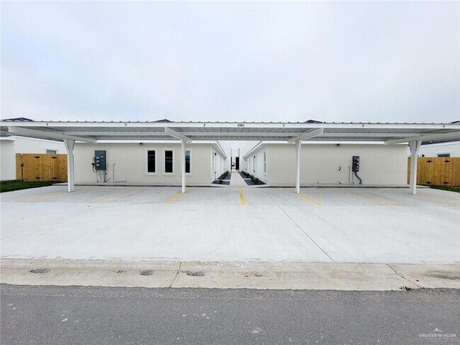 Building Photo - 3409 Fuerte Ave