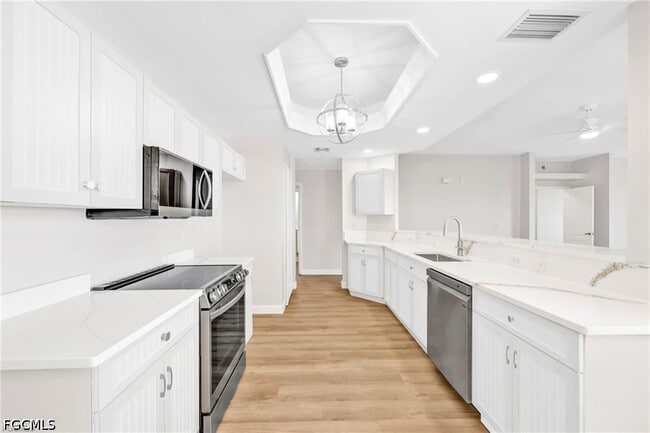 Building Photo - 14819 Laguna Dr