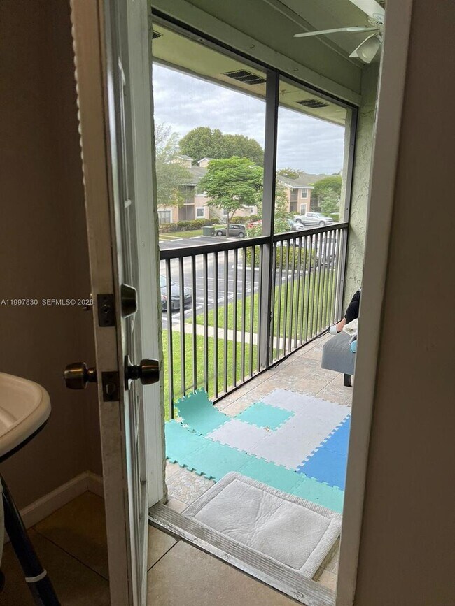 Building Photo - 3932 NW 87th Ave