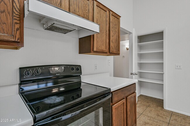 Building Photo - 8606 W College Dr