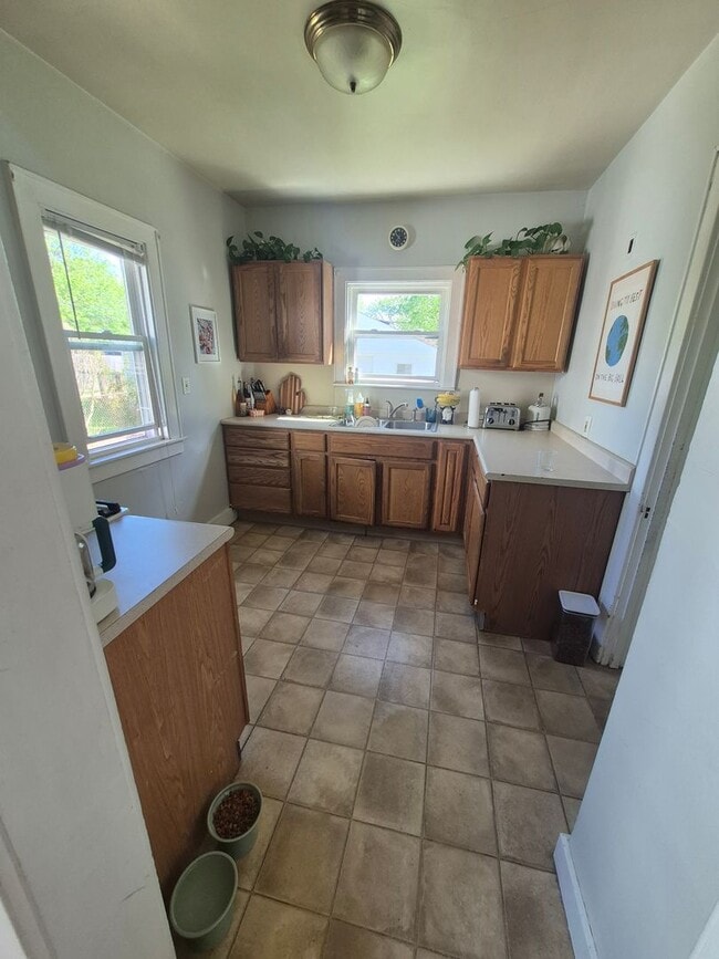 Building Photo - Cute 3 Bed House in a Great Location