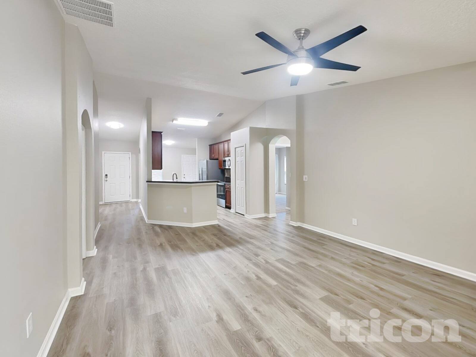 Building Photo - 96401 Commodore Point Dr