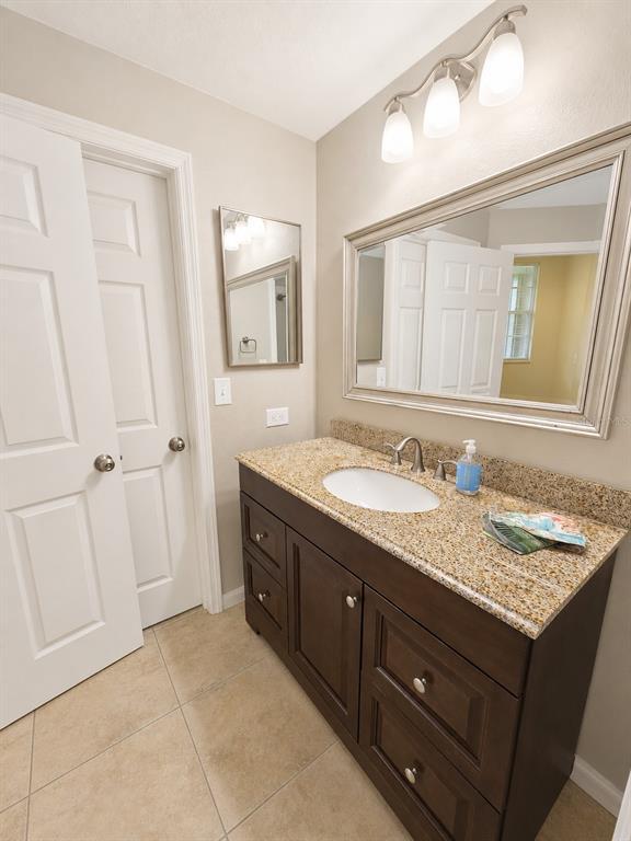 Building Photo - 5691 Bentgrass Dr