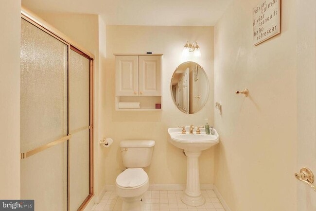 Building Photo - 2507 Glenlawn Pl
