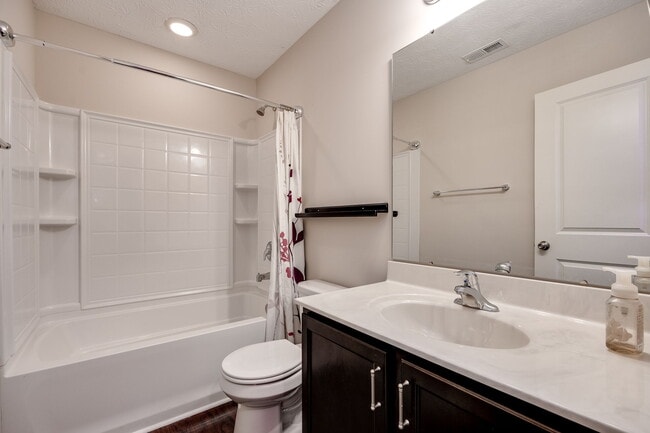 Building Photo - 9581 Tahoe Dr