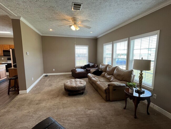 Building Photo - FURNISHED, Horse Farm Dream House