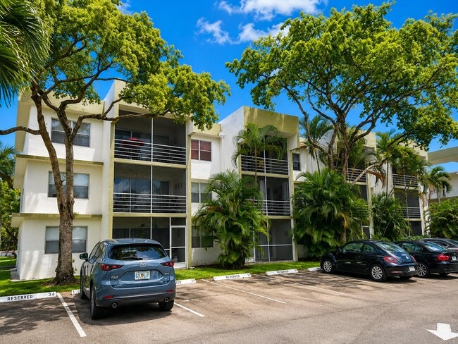 Building Photo - 4205 N University Dr