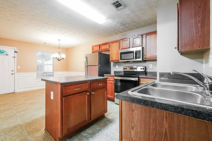 Building Photo - 2862 Vining Ridge Terrace