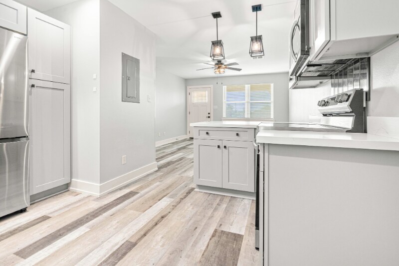 Building Photo - 3420 Jackson Blvd