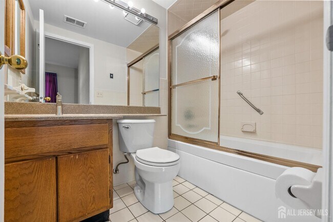 Building Photo - 6111 Cedar Ct