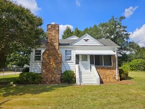 Building Photo - 401 Rogers Ave