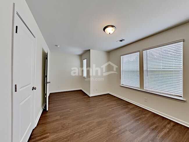Building Photo - 167 Ivy Brook Dr