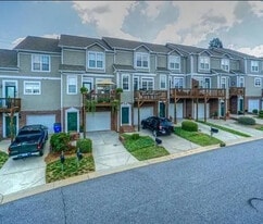 Building Photo - 107 Forest Ridge Rd