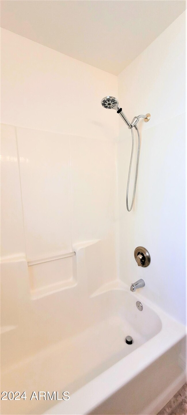 Building Photo - 220 S Paloma