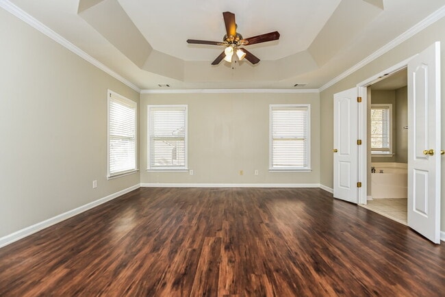 Building Photo - 2808 Harcourt Dr