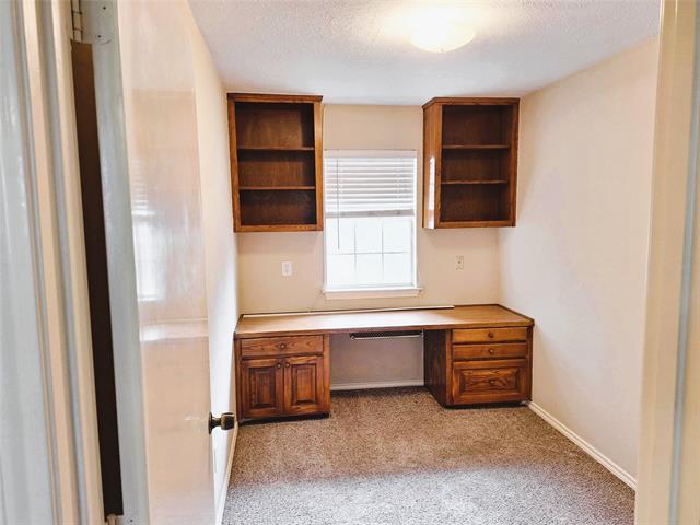 Building Photo - 2108 Scarlet Oak Dr