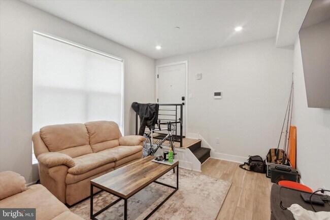 Building Photo - 3836 Haverford Ave