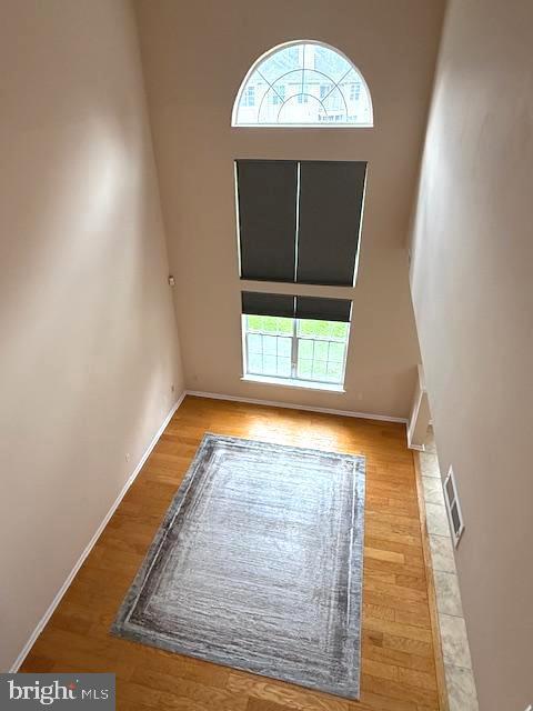 Building Photo - 8003 Normandy Dr