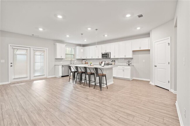 Building Photo - 4437 Waxwing St