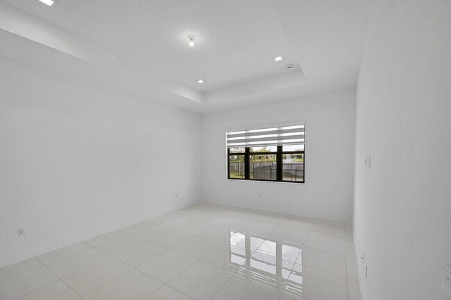 Building Photo - 13072 Feathering Wy