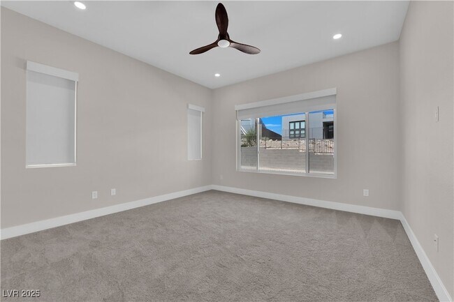 Building Photo - 11032 Rolling Vista Dr