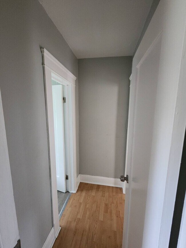 Building Photo - 13302 Ferris Ave