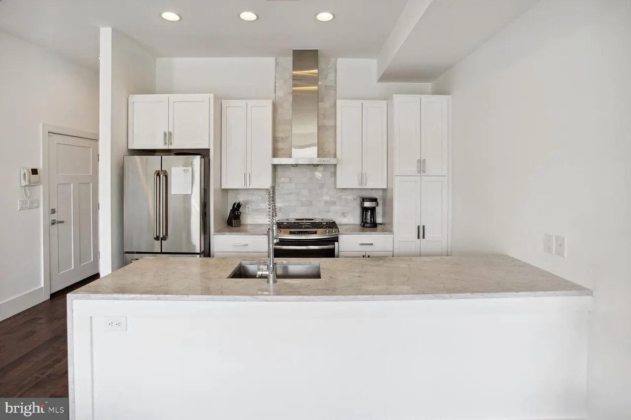 Building Photo - 1230 Fairmont St NW