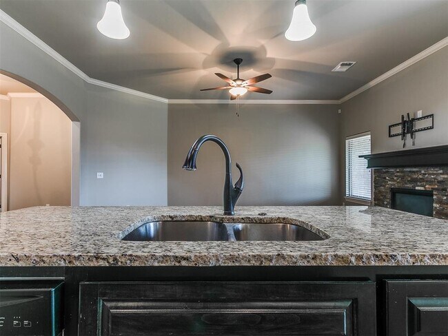 Building Photo - 4932 Wister Ln