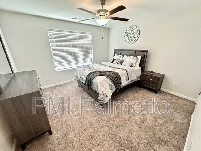 Building Photo - 409 Eclipse Ln