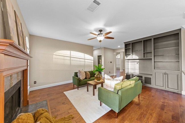 Building Photo - 7705 Case Dr