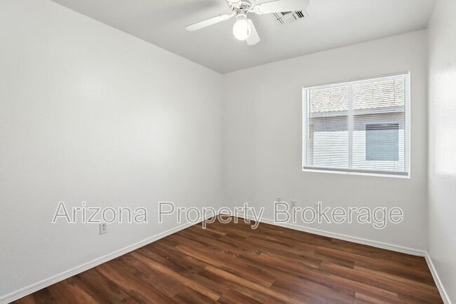 Building Photo - 11450 E Contessa St