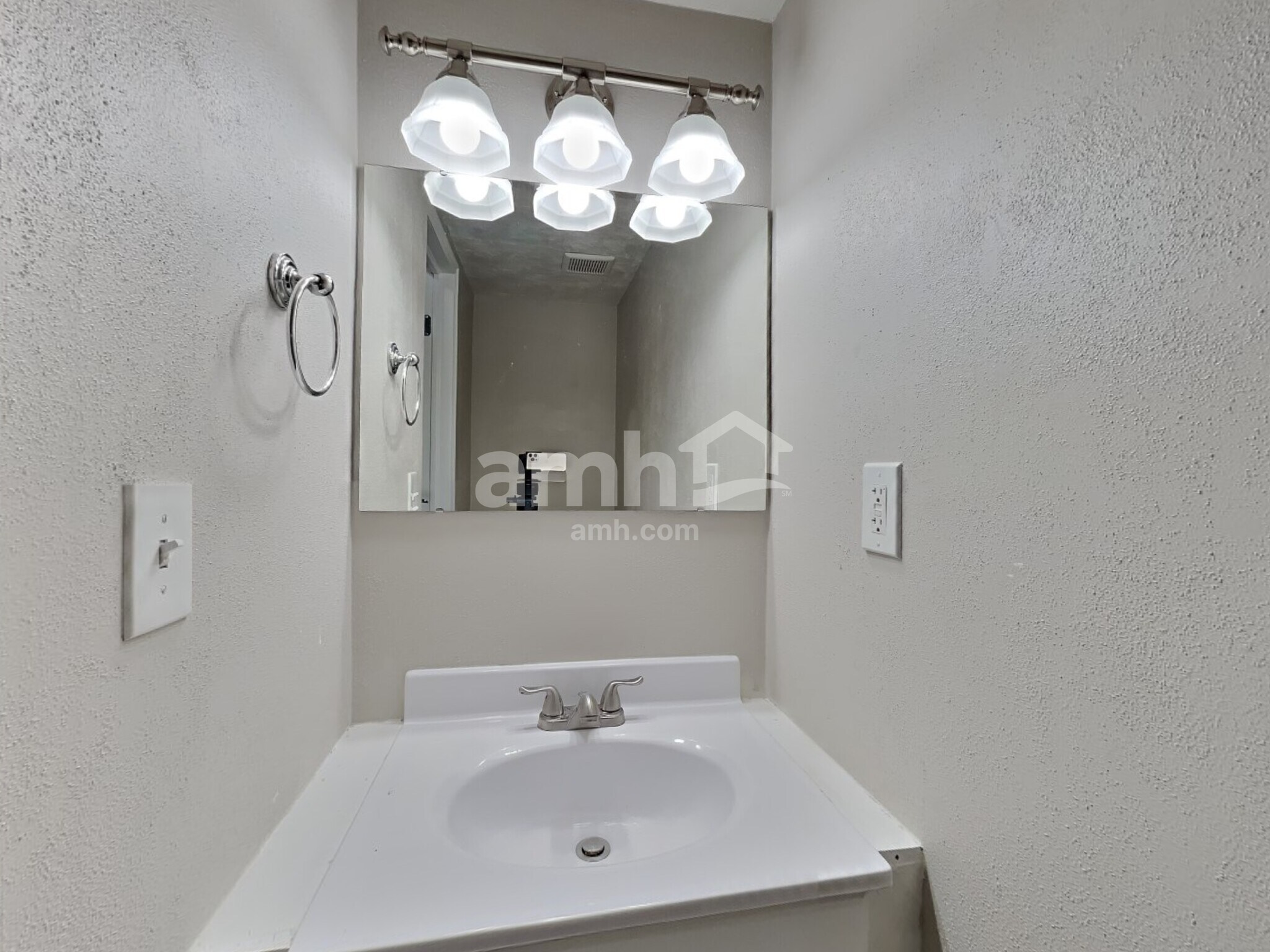 Building Photo - 5521 W Stone Blf Wy