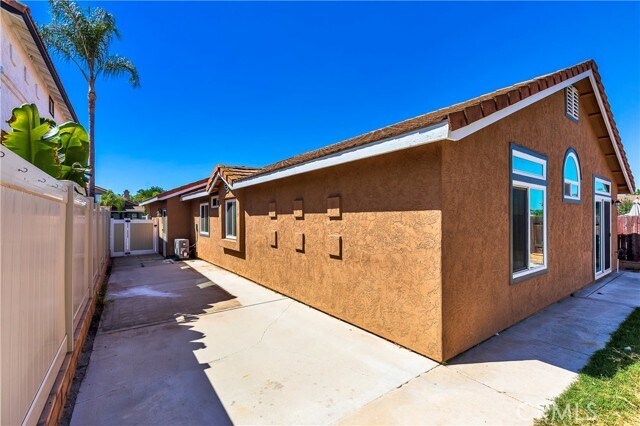 Building Photo - 33002 Romero Dr