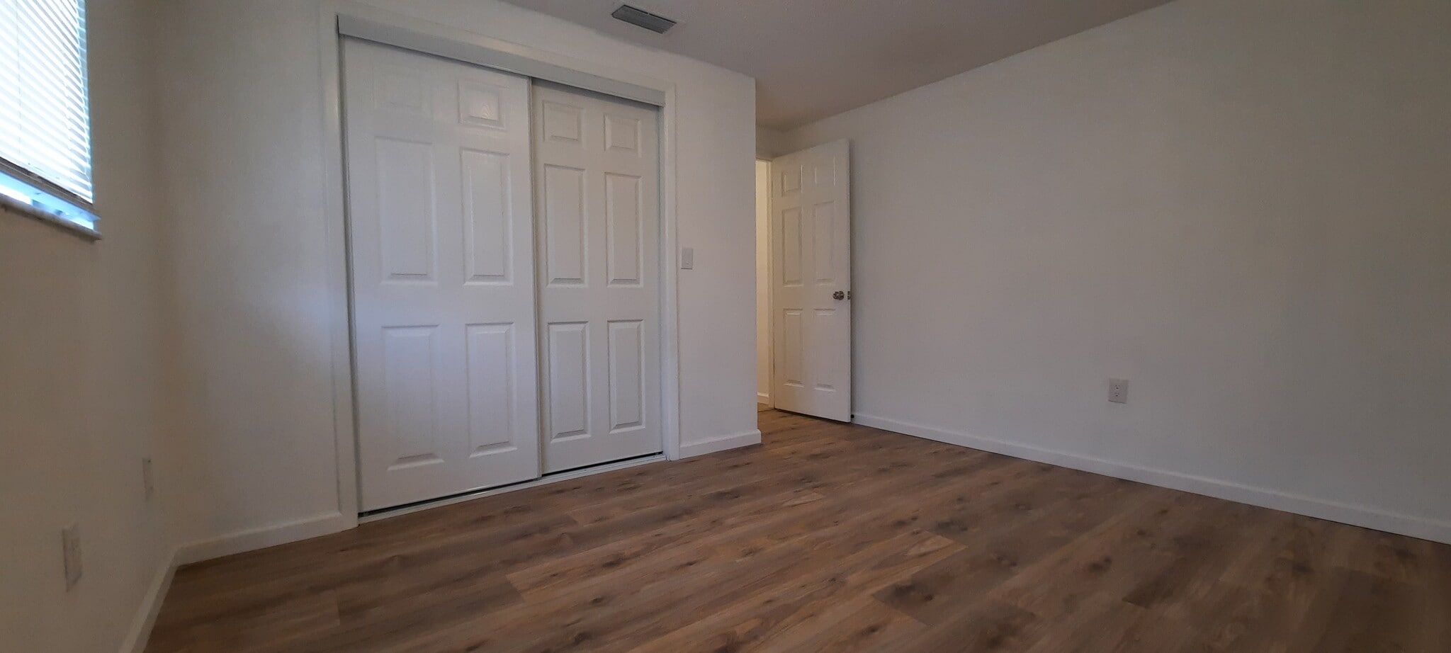 Building Photo - 4951 Elkner St