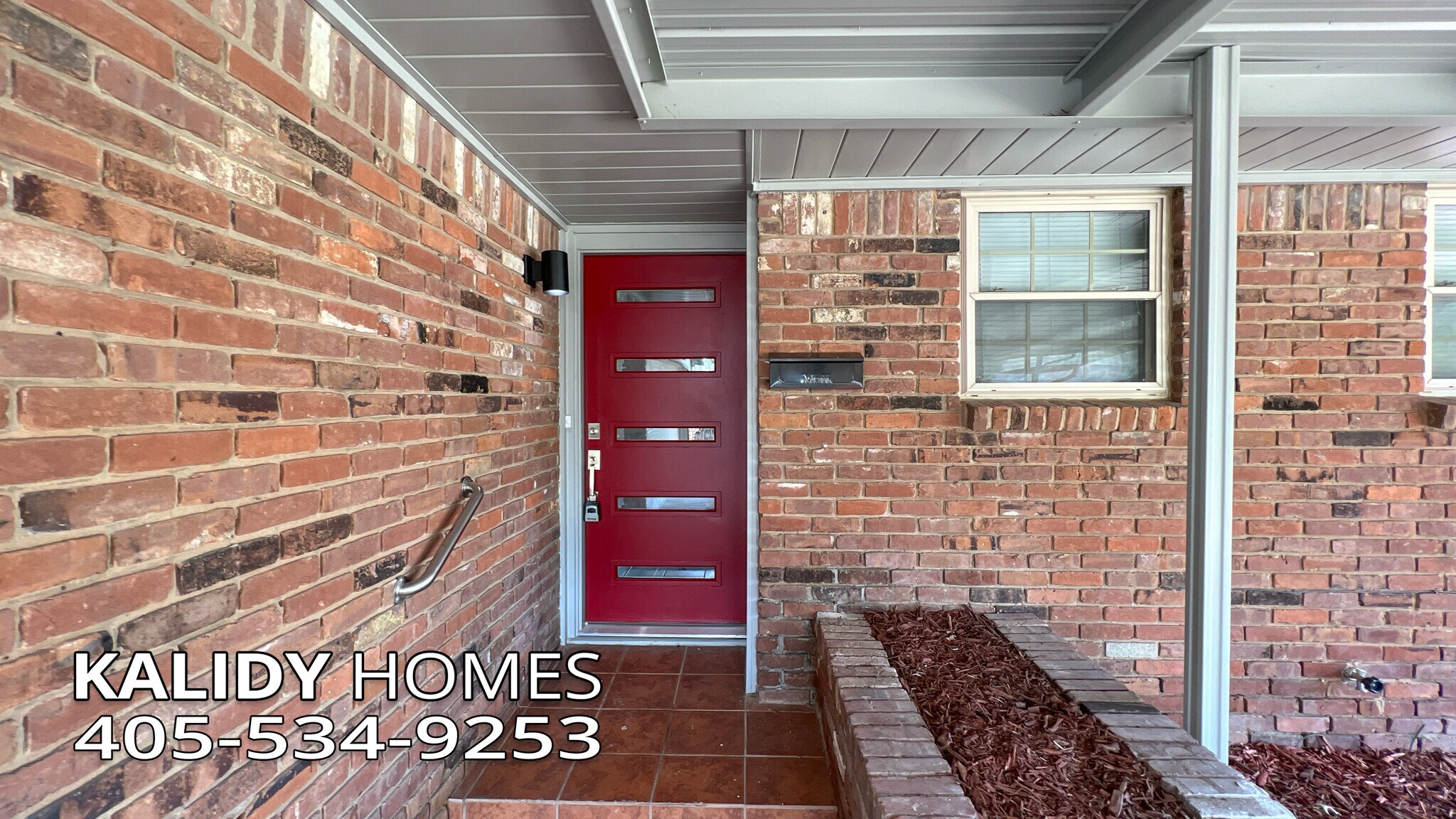 Building Photo - 702 Amity Ln