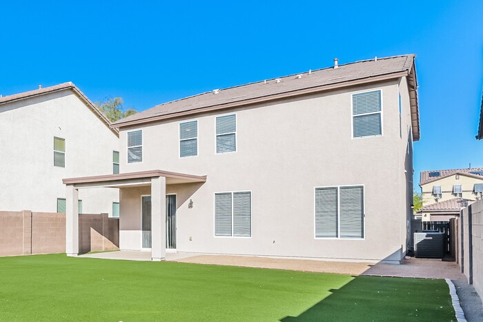 Building Photo - 7010 S Sweetbush Ave