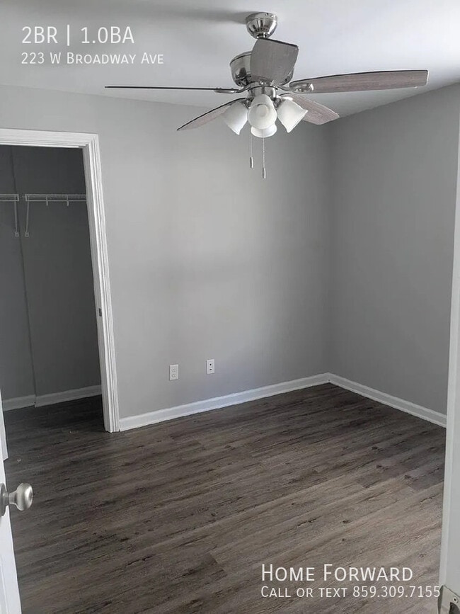 Building Photo - 223 W Broadway Ave