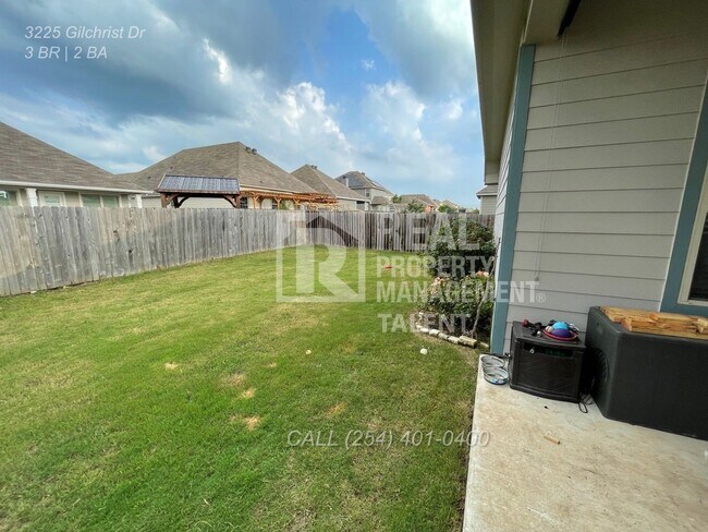 Building Photo - Charming 3/2 bedroom home Located in Lorena