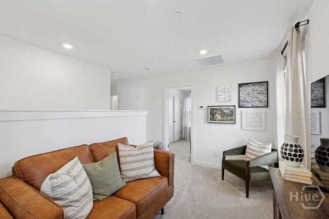 Building Photo - 3164 Mulberry Blvd