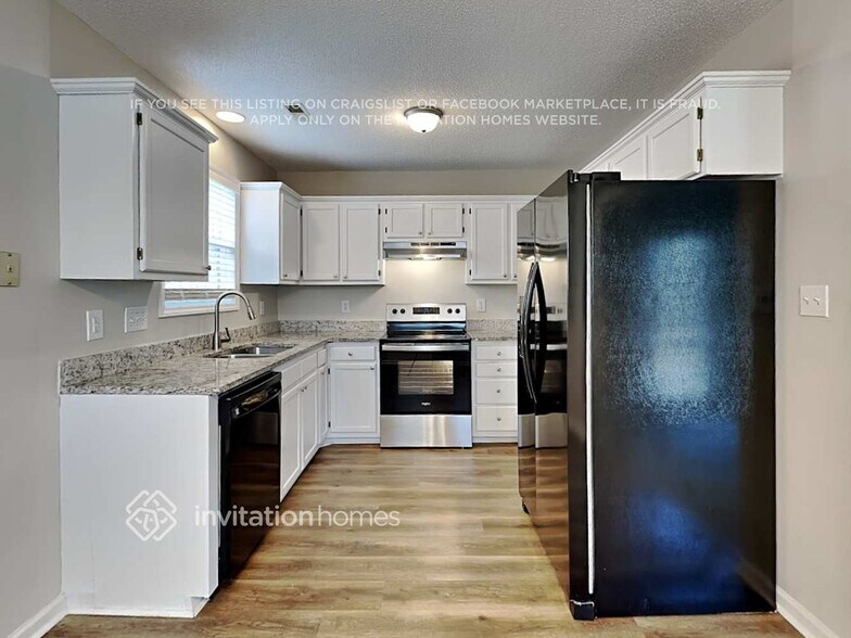 Building Photo - 1620 Balfour Downs Cir