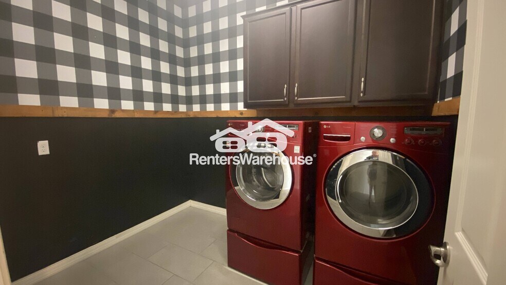 Building Photo - 19894 E Strawberry Dr