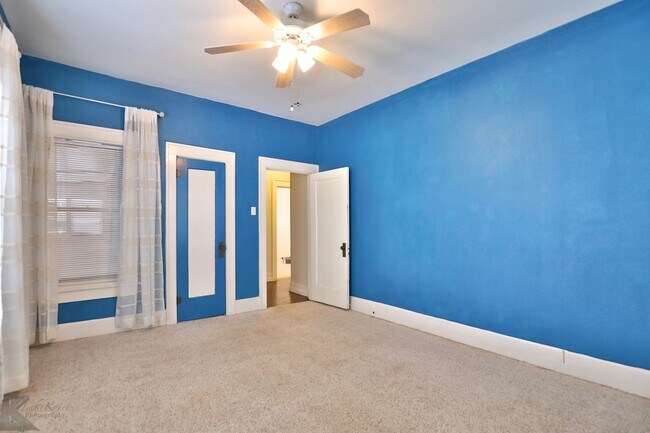 Building Photo - Cottage in the heart of Abilene!