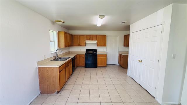 Building Photo - 7632 Livvie Meador Ln