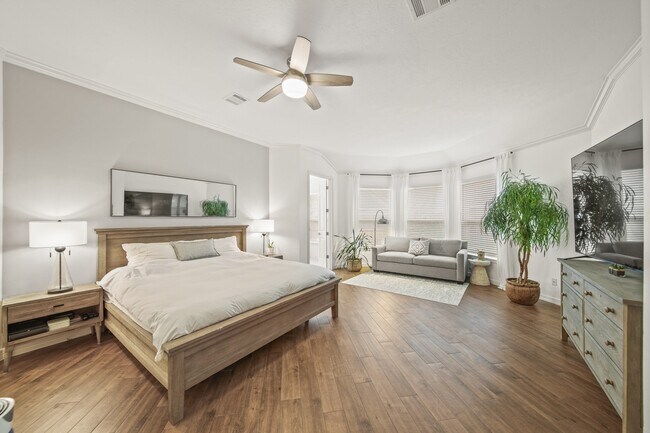 Building Photo - 12210 Pebble Meadows