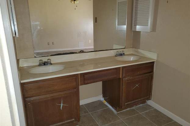 Building Photo - 1326 Blue Diamond Dr